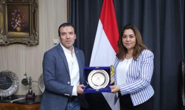 رئيس هيئة الإسعاف يبحث آليات التعاون المشترك مع محافظ دمياط