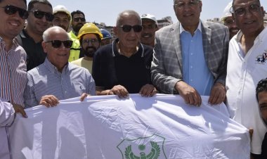 محافظ بورسعيد يتابع استعدادات المصرى للقاء فيوتشر بكاس الرابطة