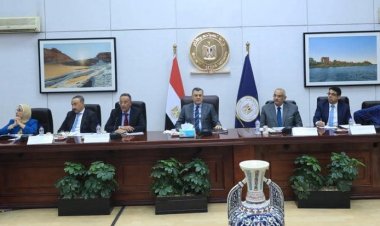 وزير السياحة والآثار يترأس إجتماع مجلس إدارة المجلس الأعلى للآثار