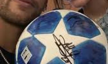 النجم البرازيلي نيمار دا سيلفا يعترف لصديقته بخيانته لها