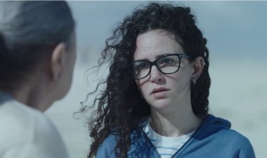 ركين سعد تساعد والدتها لاستعادة الذكريات في «ريفو»