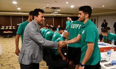 صبحي يؤازر منتخب مصر الأوليمبي قبل مباراة النيجر في افتتاح أمم أفريقيا
