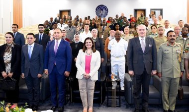 وزيرة الهجرة تلتقي عددًا من الملحقين العسكريين العرب والأجانب
