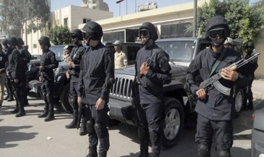 ضبط 3 أشخاص لسرقتهم مبلغ مالى من داخل سيارة بحلوان