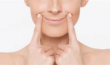 خبير تنمية بشرية: «دروس الابتسامة لليابانيين من علامات القوة»