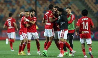 الأهلي يتقدم على البنك بثنائية نظيفة في الشوط الأول