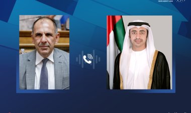 عبدالله بن زايد يهنئ هاتفيا وزير خارجية اليونان