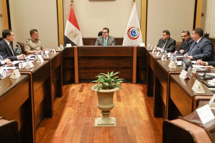 وزير الصحة يوجه بتشكيل لجنة لوضع ضوابط وأسس تحصيل إيرادات صندوق الطوارئ الطبية