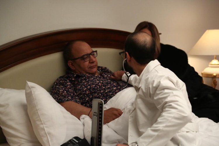 عبد الحميد جبر يعالج بيومي فؤاد خلال أحداث شوجر دادي