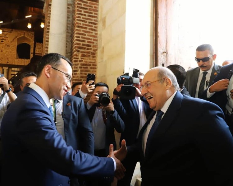 رئيس مجلس الشيوخ ونظيره الكازاخي يتفقدان مسجد الظاهر بيبرس