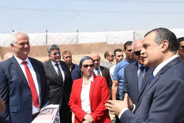 وزيرة البيئة: مشروع تحويل المخلفات الصلبة البلدية إلى طاقة كهربائية خطوة فارقة