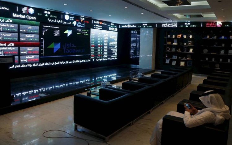 السوق السعودي يسجل ارتفاعه الخامس على التوالي.. بسيولة 7 مليارات ريال