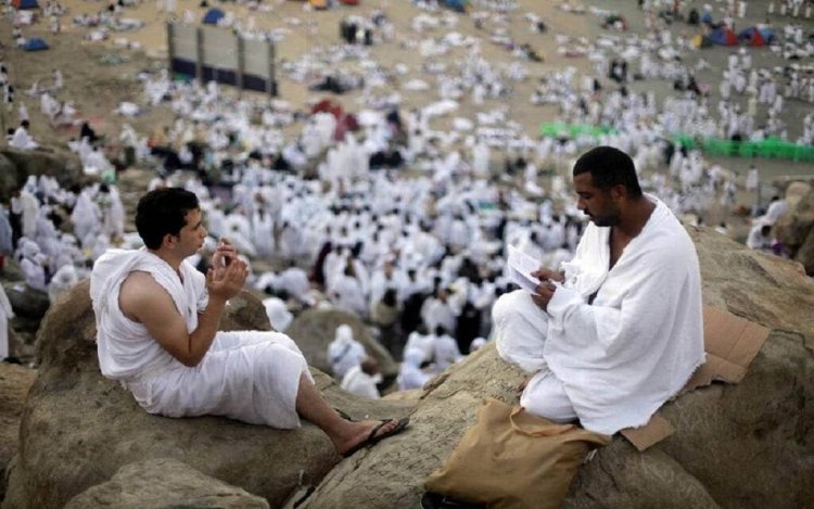 مغادرة أول فوج من بعثة الحج القطرية إلى السعودية