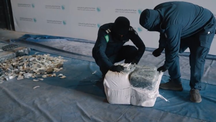 مصادرة 480 ألف حبة مهربة في جمرك ميناء جدة السعودي