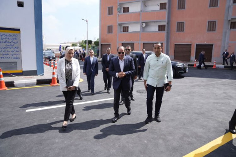 الرئيس السيسى يتفقد الوحدة الصحية ضمن «حياة كريمة» بقرية الأبعادية بالبحيرة
