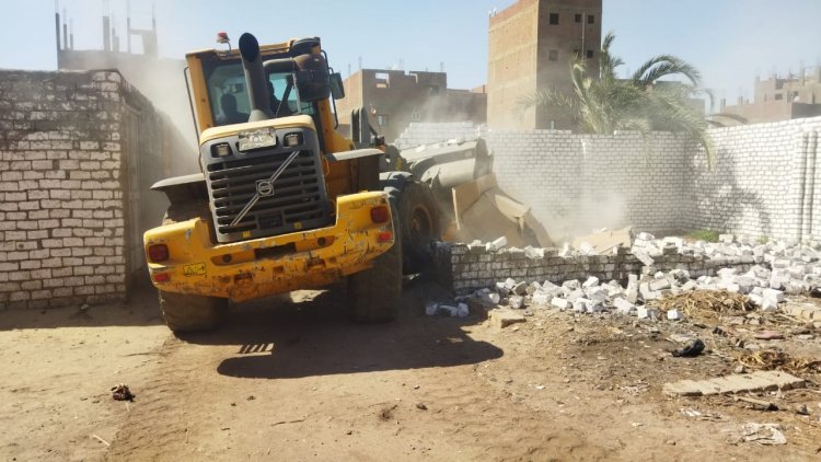 محافظ أسيوط: إزالة 9 حالات تعدي على أراضى أملاك دولة وأراضى زراعية