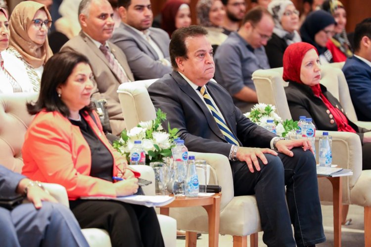 وزير الصحة: نعمل على تحديث ومراجعة الإصدار الرابع من المعايير القومية للتبرع بالدم