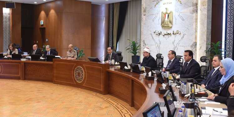 قرارات جديدة للحكومة اليوم الأربعاء.. تعرّف عليهم
