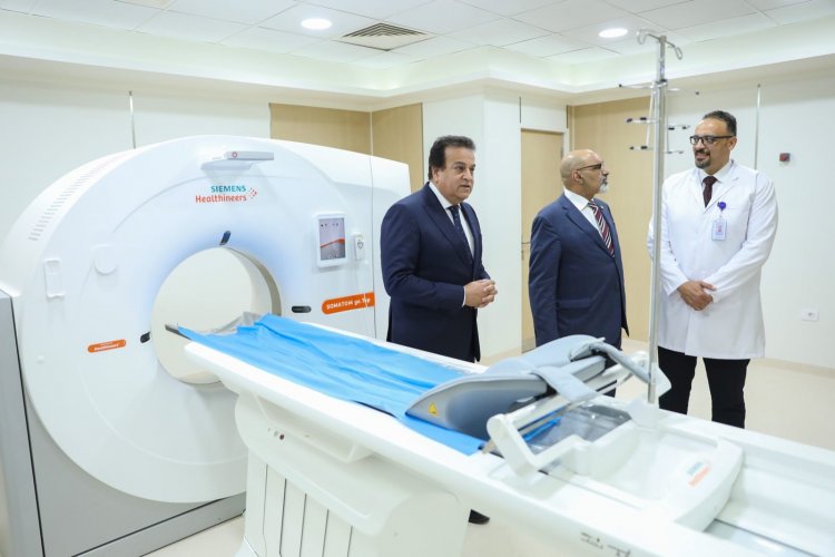 وزير الصحة يتفقد مستشفى التأمين الصحي بالعاصمة الإدارية