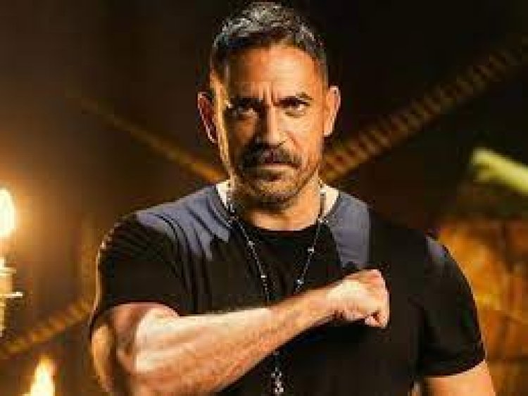 بعد إعلانه عدم مشاهدة السينما.. أمير كرارة يقع في خطأ بين أحمد فهمي ومحمد إمام بسبب «عمهم»