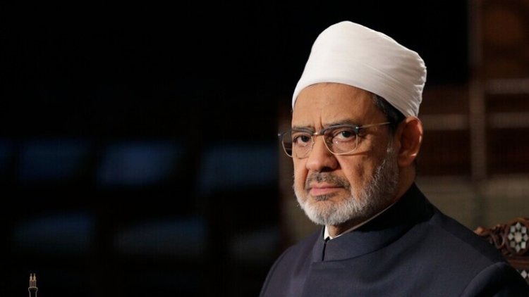 الأزهر يشن هجومًا حادًا على إسرائيل بسبب تدنيس وتمزيق القرآن الكريم