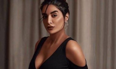 جوري بكر من الساحل الشمالي: «ناس قليلة الأدب ولولا جوزي مش هاجي»