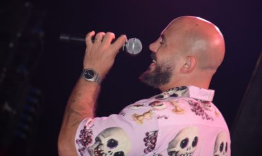 بالصور.. العسيلى يشعل أولى حفلات العلمين koala Biach