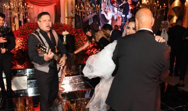 أحمد سعد وإدوارد يحييان حفل زفاف شقيقة فتحي عبد الوهاب (صور)