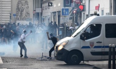 على خلفية مقتل صبي.. العنف يتواصل في فرنسا ودعوات للتهدئة
