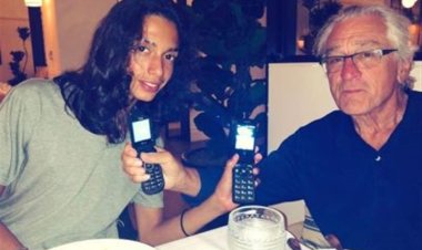 وفاة حفيد روبرت دي نيرو عن عمر ناهز 19 عامًا