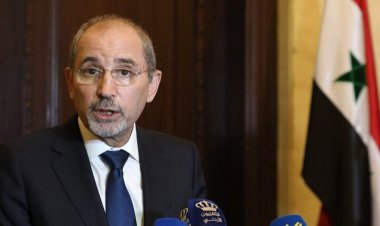قادما من دمشق.. وزير الخارجية الأردني يصل إلى تركيا