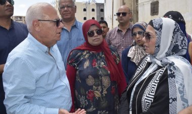 بدء تنفيذ منظومة الجمع المنزلي للقمامة بضواحي بورسعيد