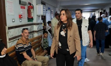 محافظ دمياط تجرى زيارة مفاجئة لمستشفى طب وجراحة العيون