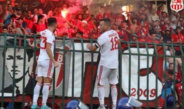 شباب بلوزداد يتوج بلقب الدوري الجزائري للعام الرابع على التوالي