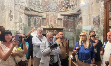 وفد ايطالى يزور أديرة وادى النطرون لإحياء مسار العائلة المقدسة (صور)