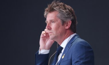 أياكس في بيان: حالة فان در سار مستقرة لكن لا تزال مقلقة