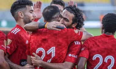 شوط أول إيجابي بين الأهلي والمقاولون في الدوري