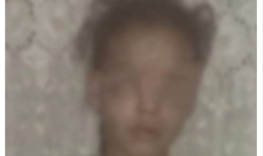 "جوز أمي بيربطني بالجنزير ويضربني".. تفاصيل هروب طفلة من سوهاج إلى قنا