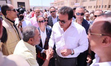 وزير الصحة يتفقد مقر حملة «100 يوم صحة» بمنطقة بشاير الخير