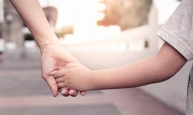 الضوابط الشرعية لرؤية الطفل والاستضافة بعد الطلاق