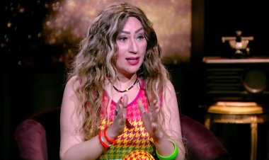 إيناس مكي تكشف سبب عدم عملها مع شقيقها أحمد مكي