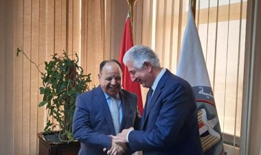 وزير المالية يلتقي مع الرئيس التنفيذي للمؤسسة الدولية الإسلامية لتمويل التجارة