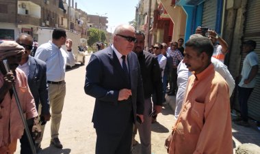 محافظ قنا يحيل رئيس حي ومشرفي النظافة بقوص للتحقيق