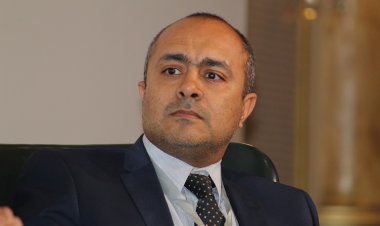 خبير مالي يكشف تفاصيل إلغاء وتداول سهم شركة طاقة عربية  |خاص