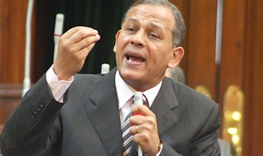 حزب الإصلاح والنهضة ينتقد محمد أنور السادات: يُقحِم الأمن القومي في صراعات  سياسية