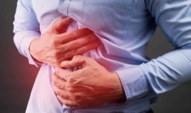 3 أسباب لانتفاخ المعدة.. والتدخين الأكثر شيوعًا