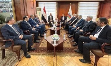 رئيس المحكمة الدستورية العليا يشيد بدور النيابة الإدارية | صور