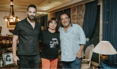 دموع نبيلة عبيد في فيلم تسجيلي عن "قزاز"