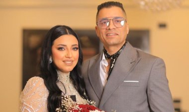 «ريم» من أمام فيلا حسن شاكوش: «بيشتمني ومش عارفة أخد هدومي»