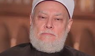 مفتي الجمهورية الأسبق: يجوز صلاة المغرب خلف إمام يصلي العشاء